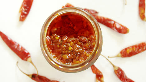 Chili-pepper-pickle-in-a-jar-4k