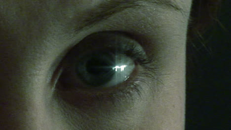 Stock-Footage-of-a-Womans-Eye