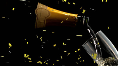 Animation-Von-Goldenem-Konfetti,-Das-über-Eine-Champagnerflasche-Fällt-Und-In-Ein-Glas-Auf-Schwarzem-Hintergrund-Gegossen-Wird