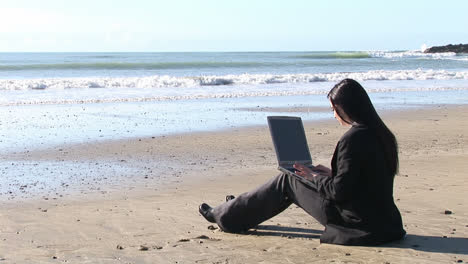 Business-Woman-Working-Outdoors