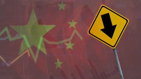 Animation-Der-Verarbeitung-Finanzieller-Daten-über-Einem-Straßenschild-Und-Der-Flagge-Chinas