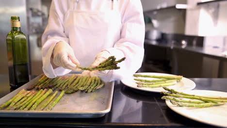 Chef-preparing-asparagus