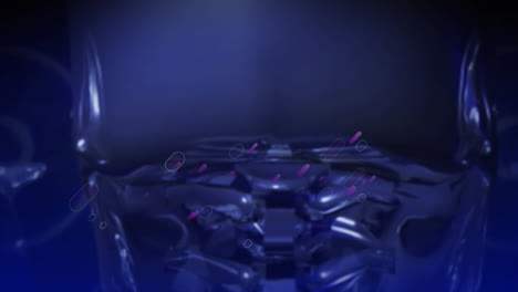 Animation-Von-Violetten-Lichtspuren-über-Einem-Menschlichen-3D-Kopf-Auf-Blauem-Hintergrund