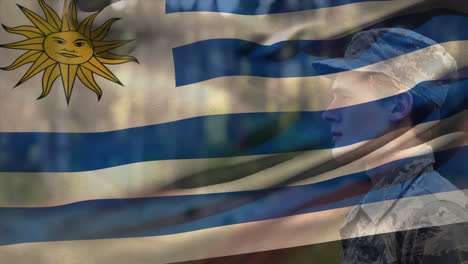 Animation-Der-Flagge-Uruguays-über-Einem-Kaukasischen-Männlichen-Soldaten