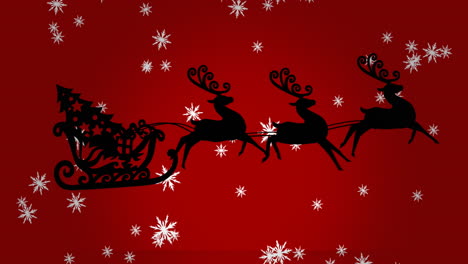 Animation-Von-Schneeflocken,-Die-über-Die-Silhouette-Eines-Weihnachtsbaums-In-Einem-Von-Rentieren-Gezogenen-Schlitten-Fallen