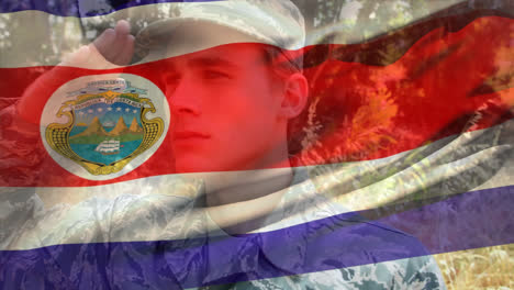 Animation-Der-Flagge-Von-Costa-Rica-über-Einem-Kaukasischen-Männlichen-Soldaten