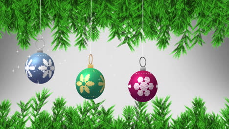 Animation-Von-Weihnachtskugeln-über-Christbaumzweigen-Und-Fallendem-Schnee-Auf-Grauem-Hintergrund
