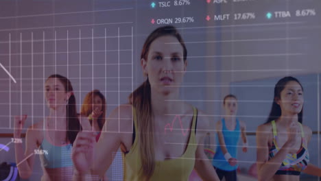 Animation-Der-Datenverarbeitung-über-Verschiedene-Menschen,-Die-Im-Fitnessstudio-Trainieren