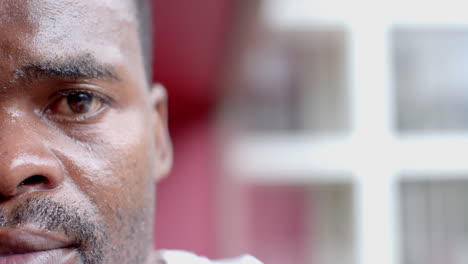 Nahaufnahme-Des-Gesichts-Eines-Afroamerikanischen-Mannes-Mit-Kopierraum