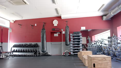 A-well-equipped-gym-awaits-fitness-enthusiasts,-with-copy-space