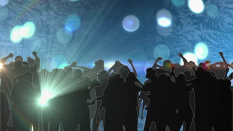 Animation-Von-Scheinwerfern-Und-Lichtpunkten-über-Der-Silhouette-Einer-Lebhaften-Menschenmenge-Bei-Einem-Musikkonzert