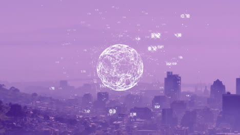 Animation-Von-Zahlen-Rund-Um-Den-Globus-über-Einer-Luftaufnahme-Einer-Nebelbedeckten-Modernen-Stadt