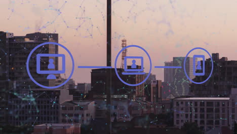 Animation-Eines-Mediensymbolnetzwerks-über-Großen-Kommunikationsnetzwerken-Und-Einem-Modernen-Stadtbild