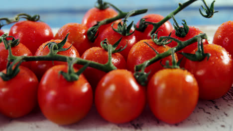 Close-up-of-cherry-tomatoes-