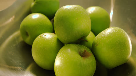 Nahaufnahme-Von-Grünen-Äpfeln