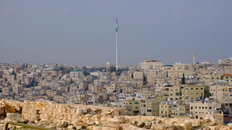 Scenic-panoramic-landscape-view-overlooking-the-vast,-tightly-packed-buildings-and-houses-in-the-densely-populated-capital-city-of-Amman,-Jordan,-Middle-East
