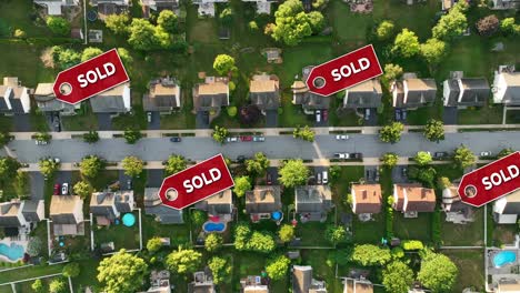 Luftaufnahme-Eines-Viertels-Mit-„Verkauft“-Schildern-über-Mehreren-Häusern