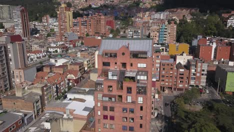Panoramic-shot-of-the-city-of-Bogotá,-with-many-buildings-in-the-north-of-the-city,-large-building-of-Bogotá,-and-its-terraces