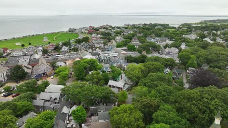 Aerial-shot-of-homes-surrounding-the-Massachusetts-waterfront