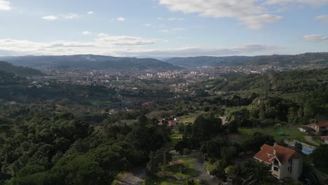 Santomé-Aéreo:-Exuberante-Ourense,-España-Vista