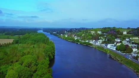 Picturesque-aerial-clip-of-the-River-Vienne-near-the-historic-town-of-Chinon