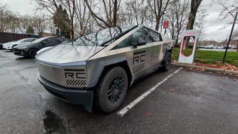 Large-Tesla-cybertruck-charging-by-a-street-charger-in-San-Francisco