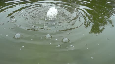 Wasserblasen-Als-Hintergrund-In-Zeitlupe