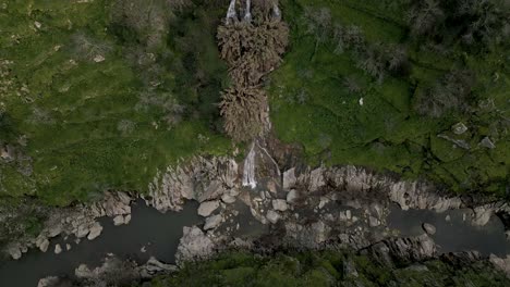 Luftaufnahme-Von-Oben:-Fluss-Varosa,-Lamego,-Portugal