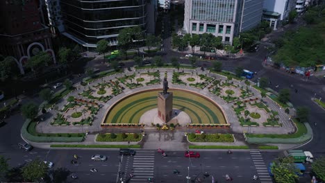 Kreisverkehr-Im-Stadtzentrum-Von-Saigon