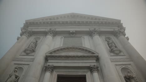 Foggy-facade-of-San-Giorgio-Maggiore,-Venice