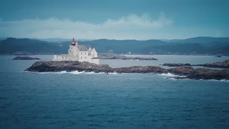 A-lighthouse-on-a-small-rocky-island-on-the-Norwegian-coast