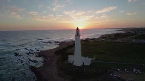 Leuchtturm-Farol-De-Santa-Marta-In-Portugal-Bei-Sonnenuntergang,-Luftaufnahme