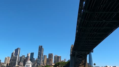 Sydney-Harbour-Bridge,-perspective-of-one-of-the-most-recognisable-landmarks
