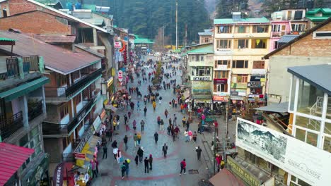 Aerial-view-Citi-of-Manali-Landscape,-Himachal-Pradesh,-India