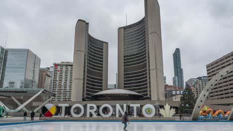 People-At-The-Nathan-Phillips-Square-In-Toronto,-Canada