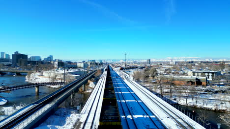 Concurrido-Patio-De-Clasificación-De-Vías-Ferroviarias-Cerca-De-Denver,-Colorado