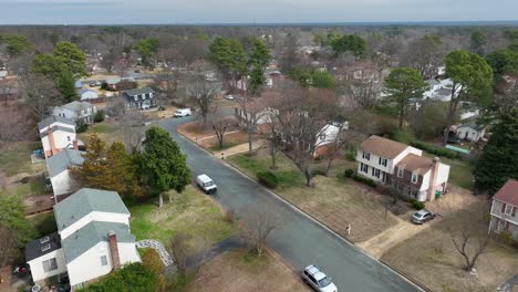 Drone-flight-over-beautiful-american-homes-on-suburb-neighborhood