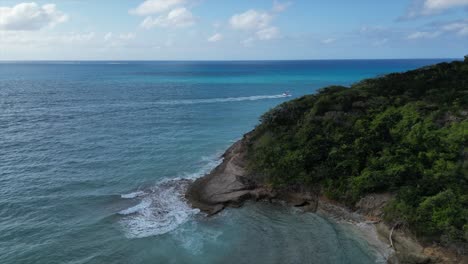 Antigua-Y-Barbuda_-Drone-Galley-Bay-Cabañas