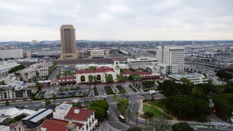 Drohnenaufnahme-Des-Union-Station-Gebäudes-In-Los-Angeles