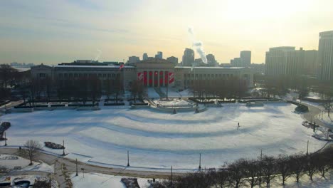 Aerial-drone-footage-of-Chicago-field-museum-during-winter-time-with-below-zero-temperatures