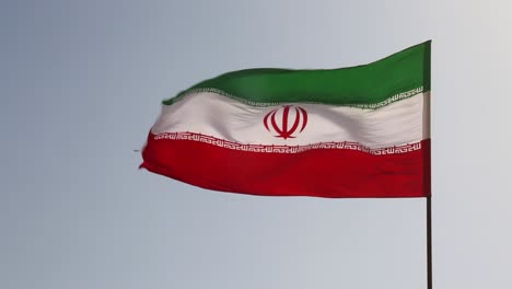 Pequeña-Bandera-De-La-República-Islámica-De-Irán