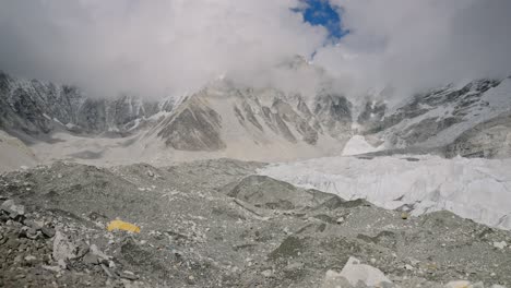 Vista-Al-Campamento-Base-Del-Everest,-Nepal,-4k