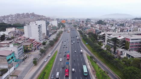 Luftaufnahme-Der-Panamericana-Im-Südamerikanischen-Land-Peru