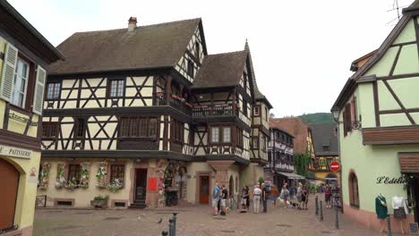 Colourful-Houses-of-Kayserberg-Village-in-Early-Autumn-on-a-Gloomy-Day