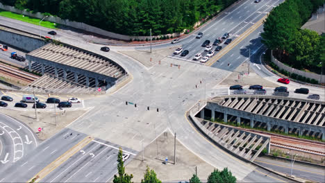 Cars-starting-to-drive-after-stopping-on-overpass-junction-in-american-city