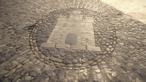 Zeichnung-Einer-Burg-Auf-Stein,-Auf-Dem-Boden,-Kopfsteinpflasterkunst,-Medina-Sidonia,-Cádiz,-Spanien