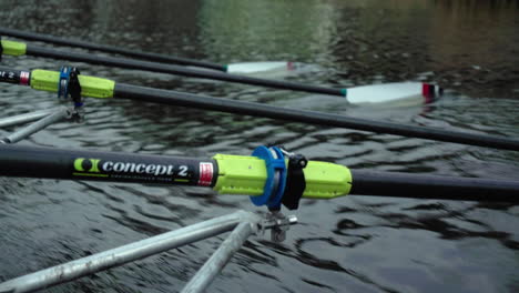Rowing-Oars-Rowing-in-the-water,-close-up,-Amsterdam-Bosbaan