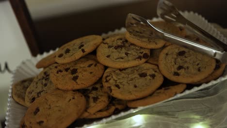 Galletas-Con-Chispas-De-Chocolate,-Comida-De-Barra-De-Chocolate-Para-Recepción-De-Boda