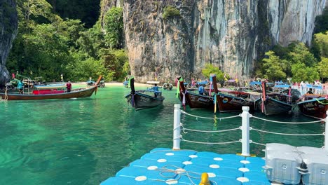 Ubicación-Paradisíaca-Isla-Del-Sudeste-Asiático-Agua-Clara-Lugar-Turístico-Tailandia