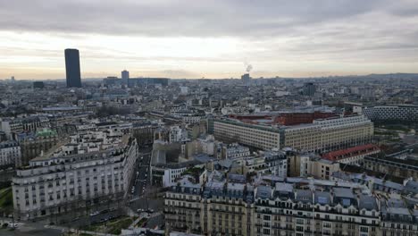 Montparnasse-tower-and-urbanscape,-Paris-in-France